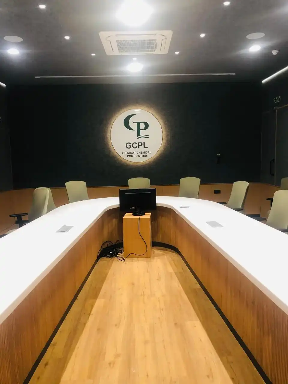 US Polo Store Inorbit Mall