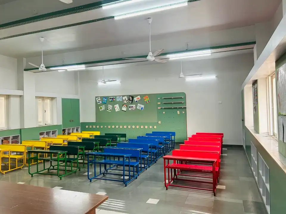 JH Ambani School