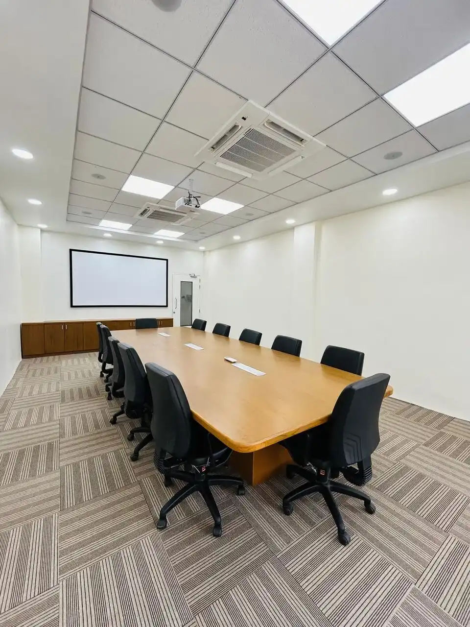 US Polo Store Inorbit Mall